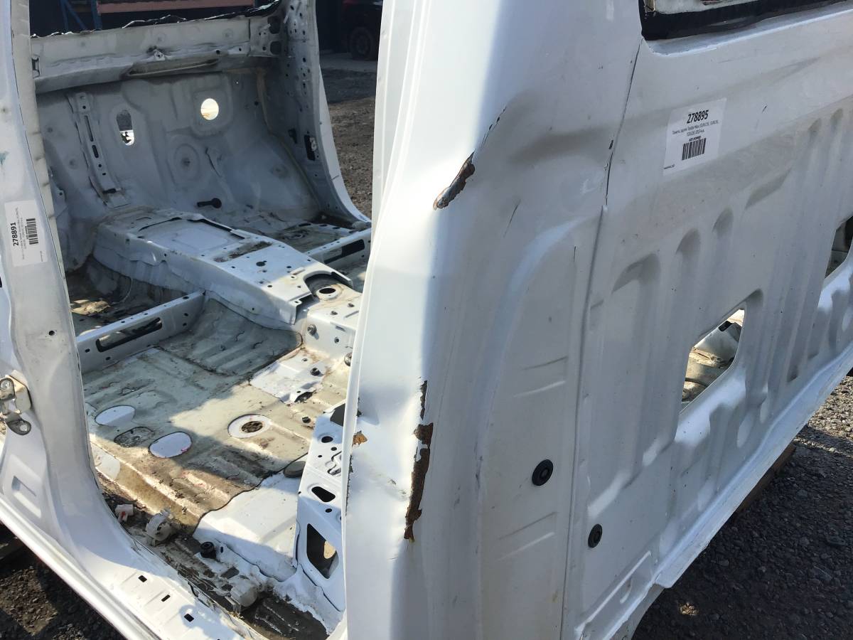 Порог со стойкой левый Toyota Hilux (GUN125L, GUN126L, TGN126) 2015-н.в.