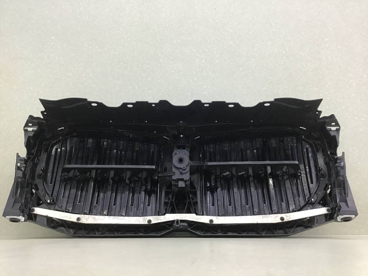 Решетка радиатора BMW X5 G05 2018>
