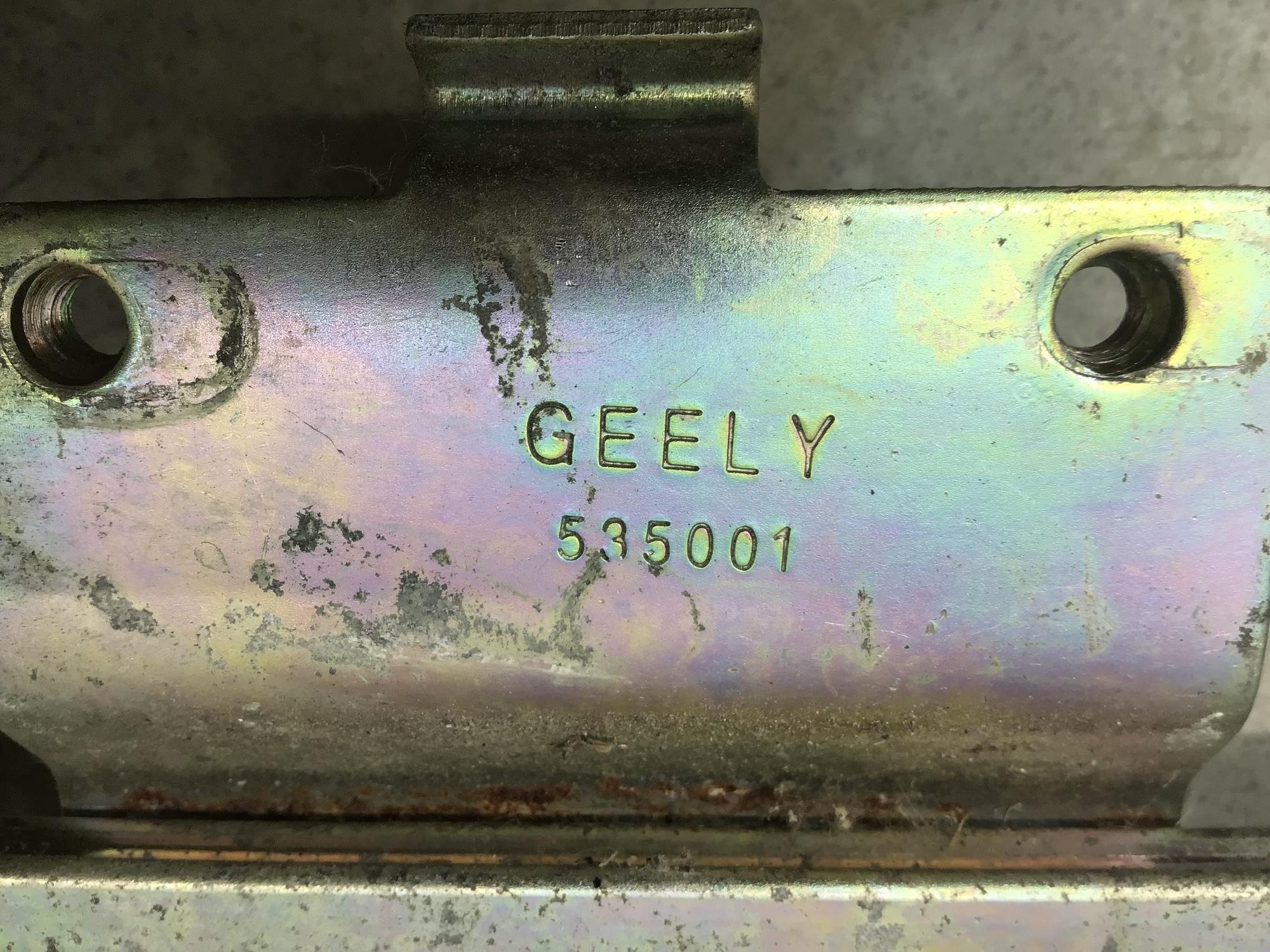 Стекло двери задней левой Geely Otaka CK 2005-2012 Стекло двери задней левой Geely Otaka CK 2005-2012