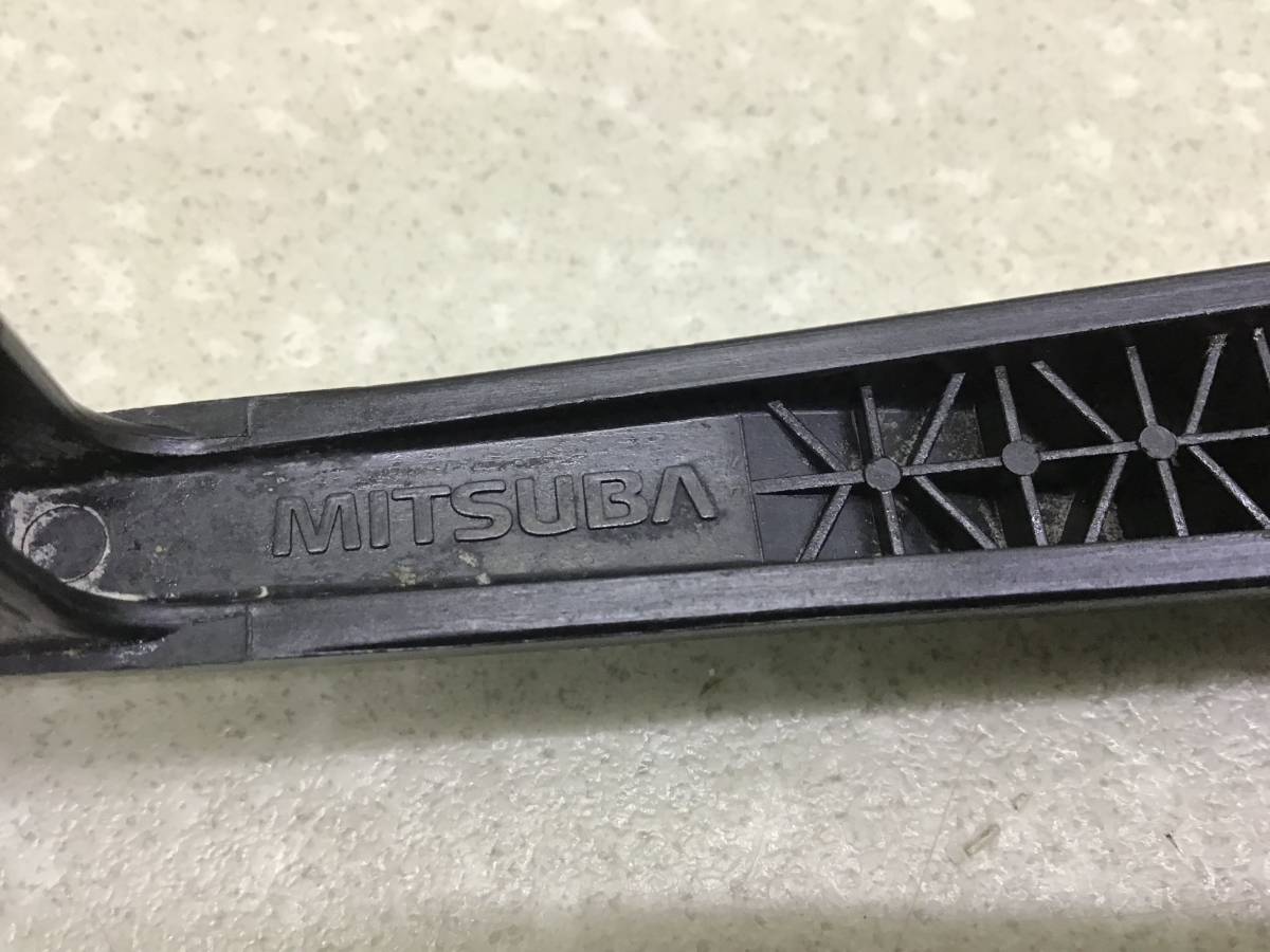 Поводок стеклоочистителя задний Mitsubishi Colt (Z3) 2003-2012 Поводок стеклоочистителя задний Mitsubishi Colt (Z3) 2003-2012