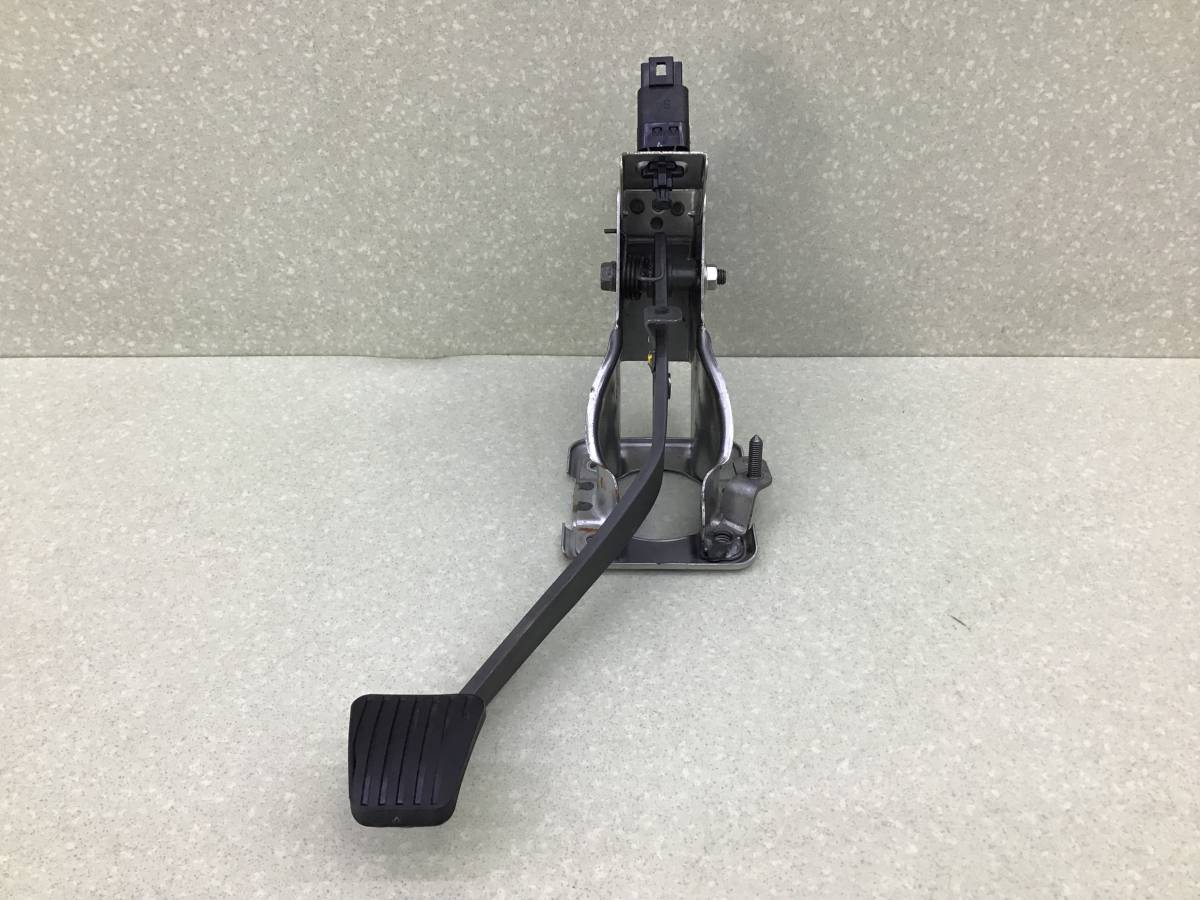 Педаль тормоза Chevrolet Aveo T250 2005-2011 Педаль тормоза Chevrolet Aveo T250 2005-2011