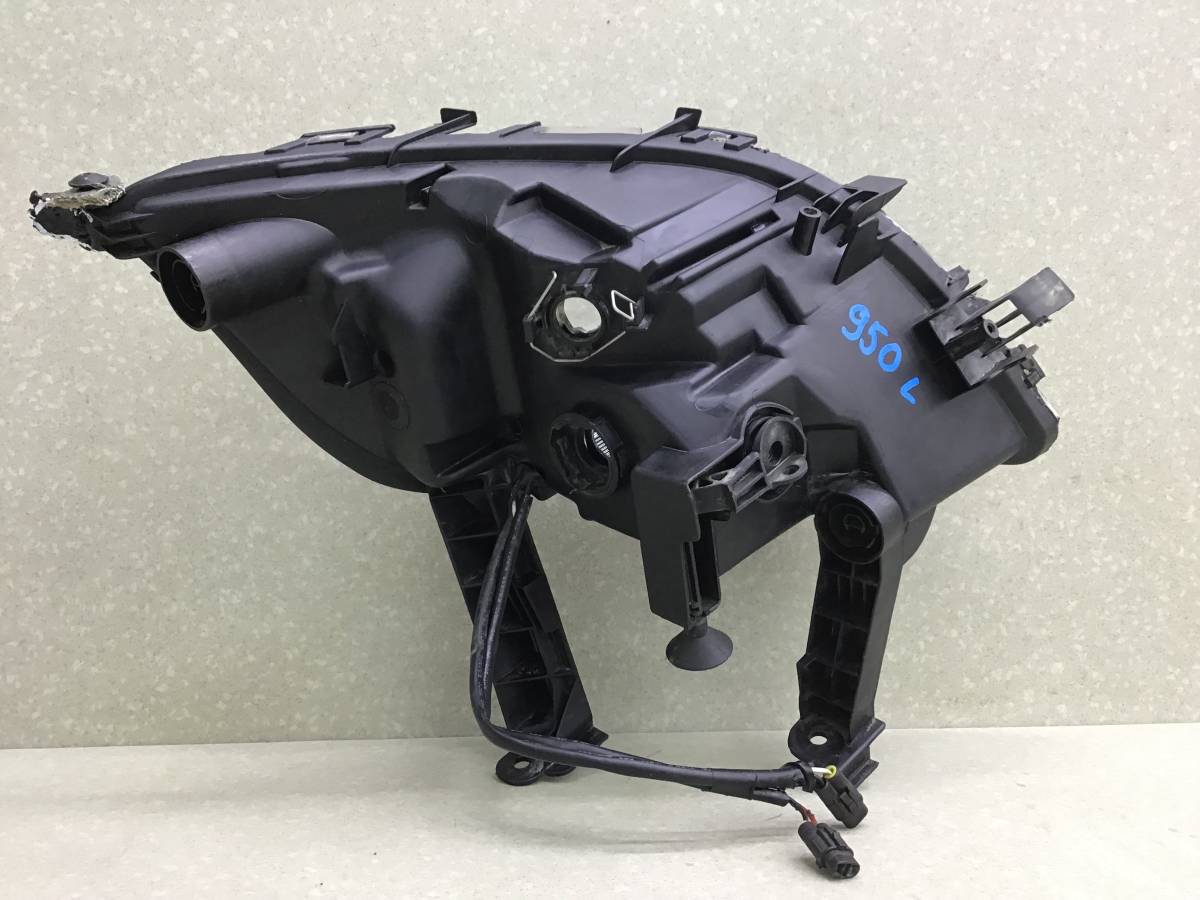 Фара противотуманная левая Opel Astra J (P10) 2009-2015 Фара противотуманная левая Opel Astra J (P10) 2009-2015