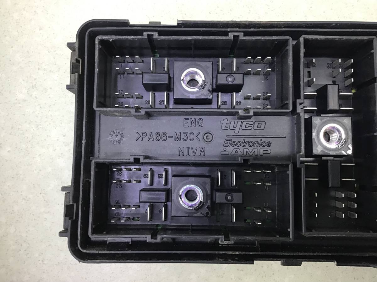 Блок предохранителей Chevrolet Aveo T250 2005-2011 Блок предохранителей Chevrolet Aveo T250 2005-2011