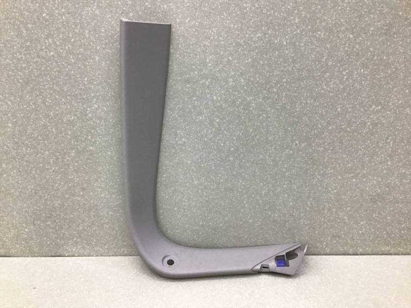 Обшивка двери багажника Opel Astra J (P10) 2009-2015 Обшивка двери багажника Opel Astra J (P10) 2009-2015