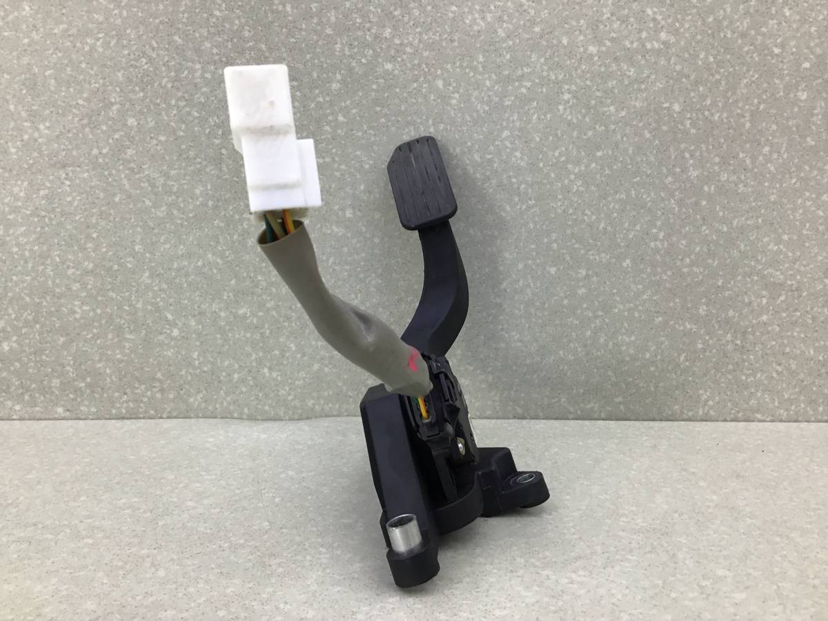 Педаль газа Chevrolet Aveo T250 2005-2011 Педаль газа Chevrolet Aveo T250 2005-2011