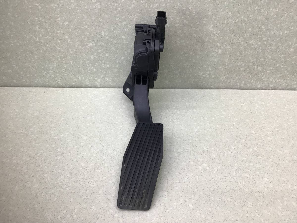 Педаль газа Chevrolet Cruze (J300) 2009-2016 Педаль газа Chevrolet Cruze (J300) 2009-2016