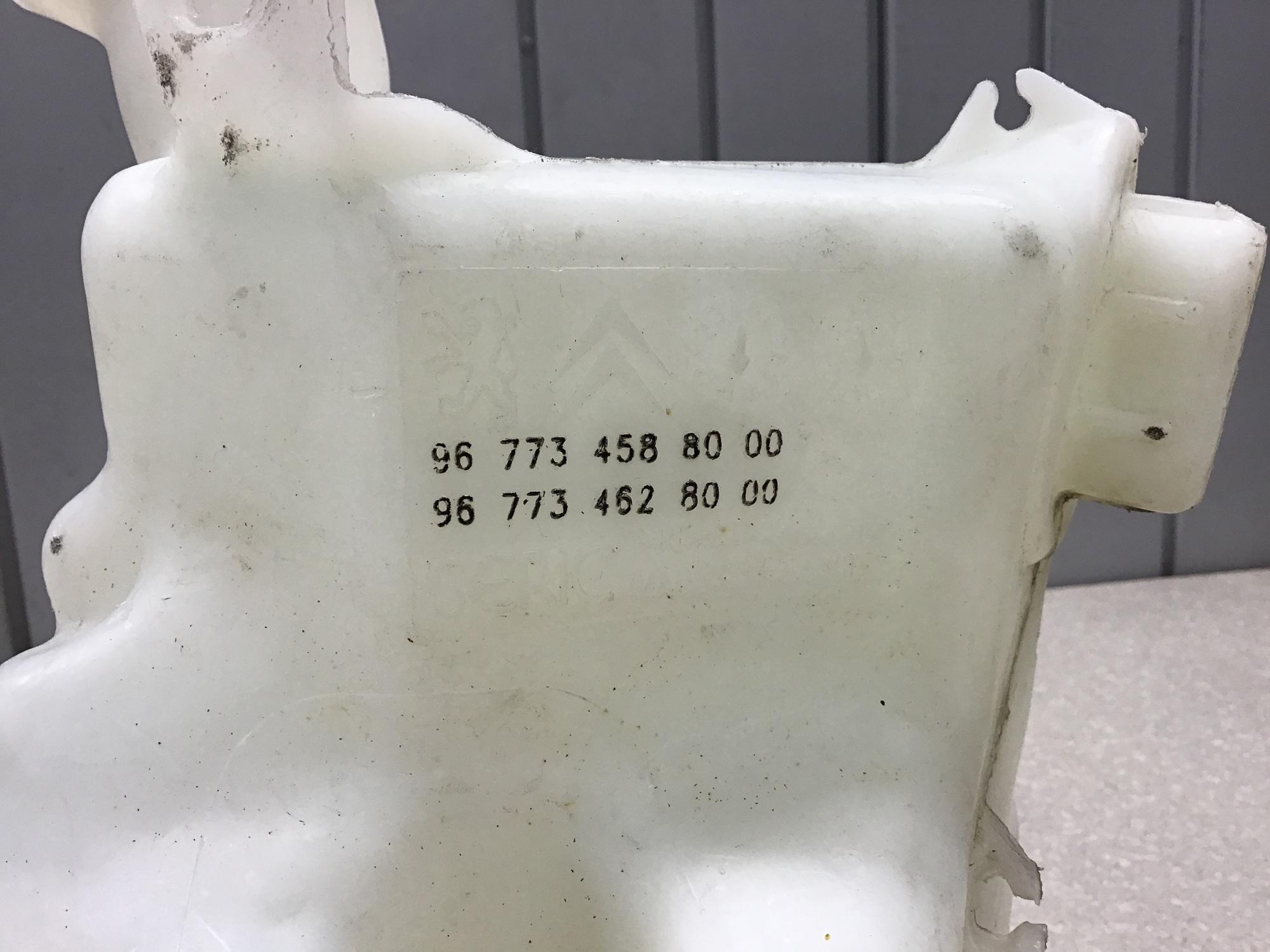 Бачок омывателя лобового стекла, Citroen C3 2009-2016